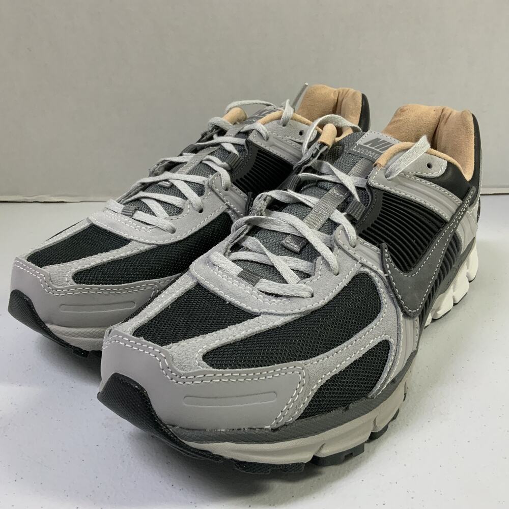 Nike Men's Air Zoom Vomero 5 Dark Smoke Grey Vachetta HV5982 001 Size 13 Runner